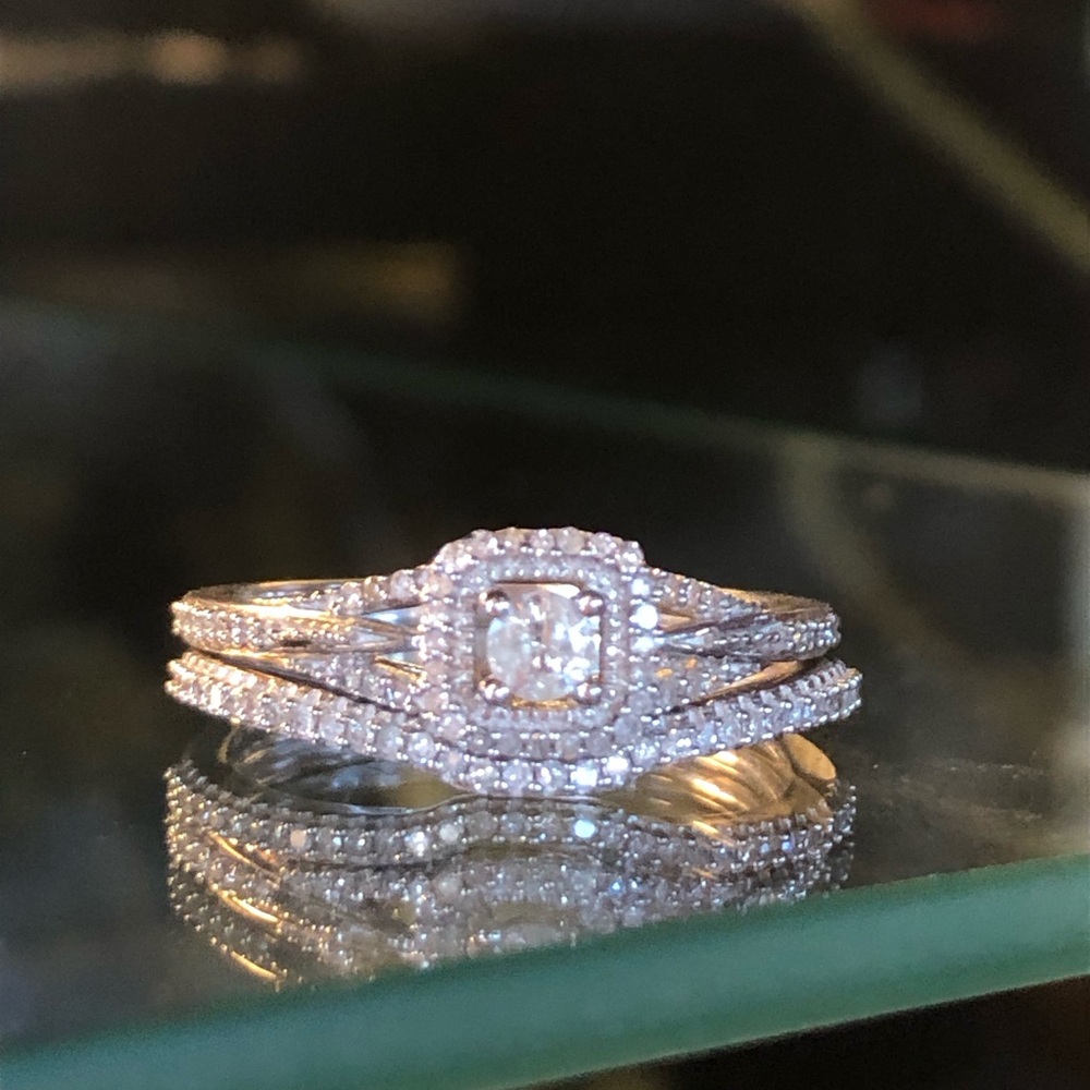 Silver Diamond ring set. 3/8 Ct TDW Size 10